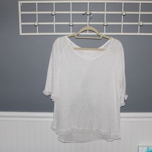 White 3/4 sleeve knit top